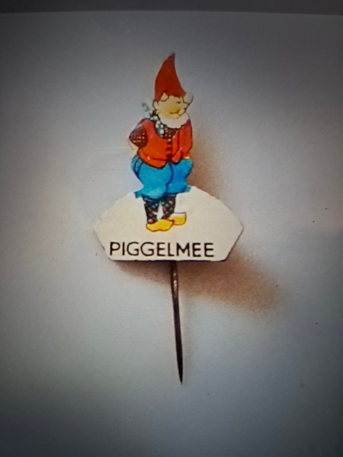 Speldje Pigglemee, Ophalen of Verzenden, Zo goed als nieuw, Figuurtje, Speldje of Pin