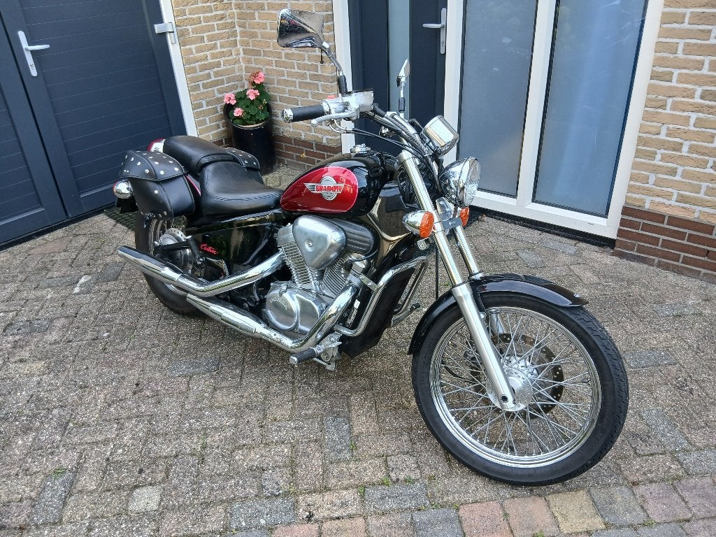 Honda shadow vt 600. C. 1997, Motoren, Motoren | Honda, 2 cilinders, Occasion, Chopper, Particulier