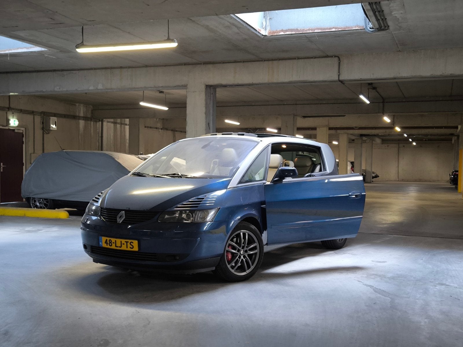 Renault Avantime 2.0 16V Turbo Dyna 2003 Blauw, Auto's, Voorwielaandrijving, 1998 cc, Beige, 4 cilinders