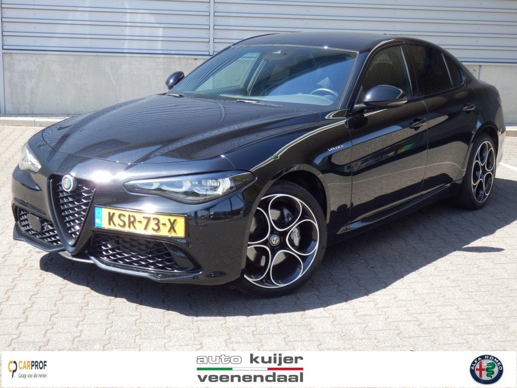 Alfa Romeo Giulia 2.0 T AWD Veloce Q4 280 pk. I Facelift I, Auto's, Alfa Romeo, Met garantie (alle), Zwart, 1600 kg, Sedan
