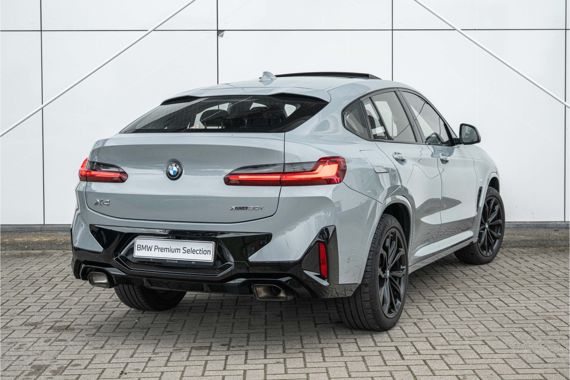 BMW X4 xDrive30i High Executive M Sport Automaat / Panoramad, Auto's, Gebruikt, Euro 6, 4 cilinders, 1790 kg