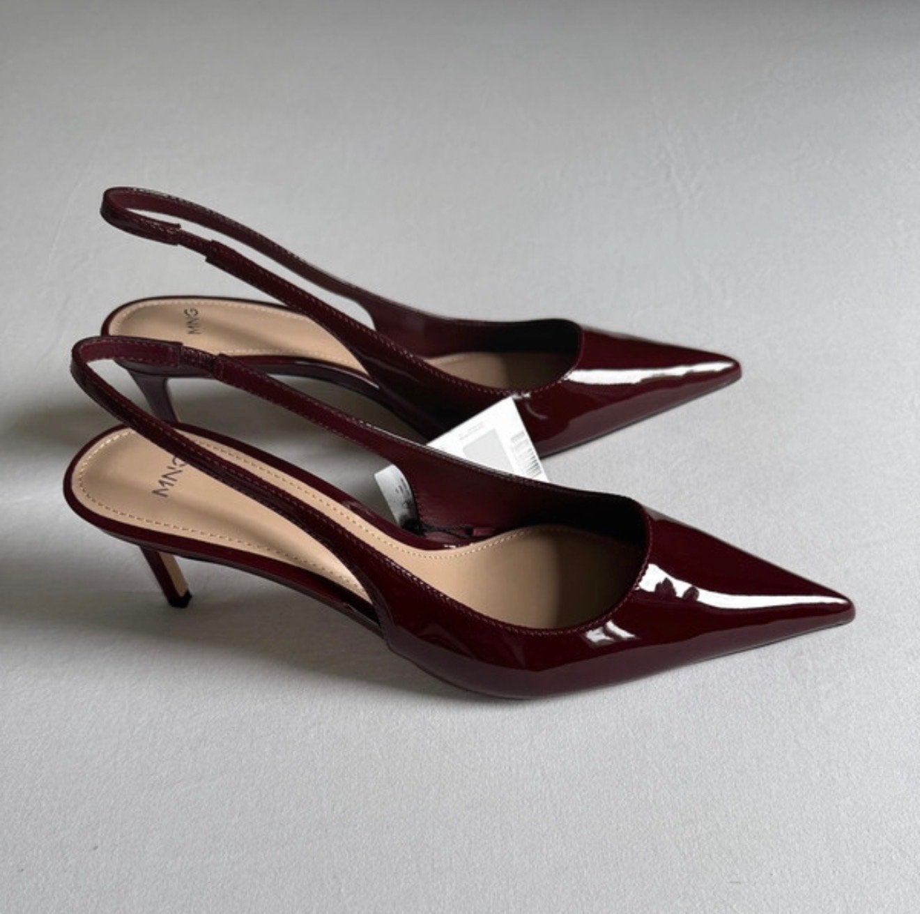 Mango Stiletto Pumps Bordeauxrood, Kleding | Dames, Pumps, Nieuw, Ophalen of Verzenden, Rood