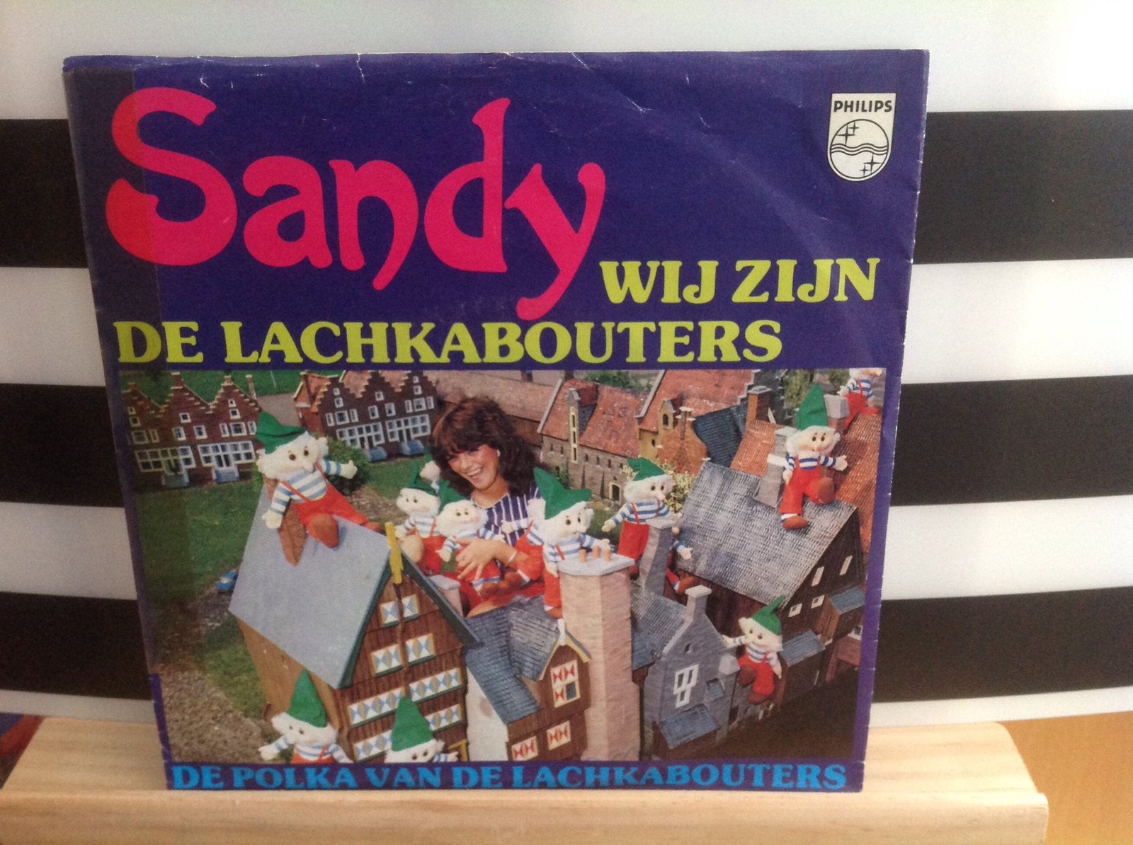 Sandy / Wij zijn de lachkabouters / single, 7 inch, Ophalen of Verzenden, Zo goed als nieuw, Beschermende buitenhoes