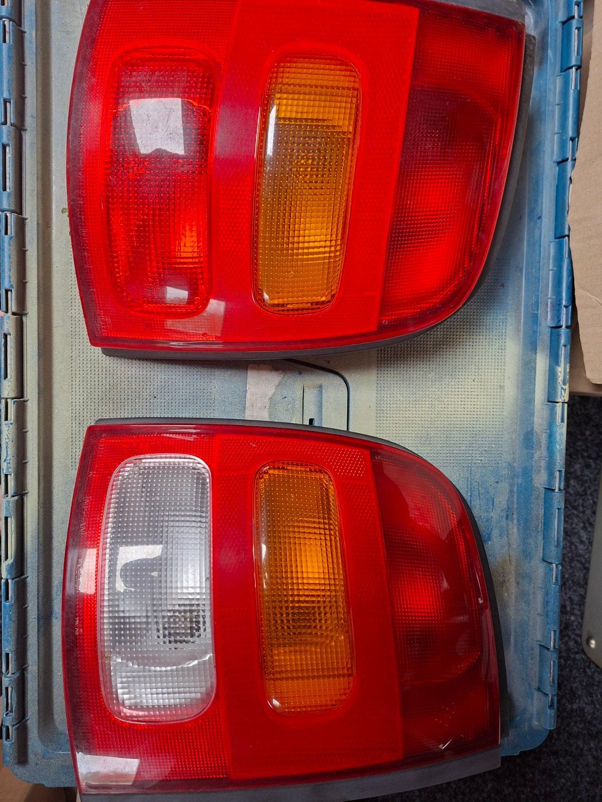 Nissan Micra k11 2000 achterlichten set, Ophalen, Nissan
