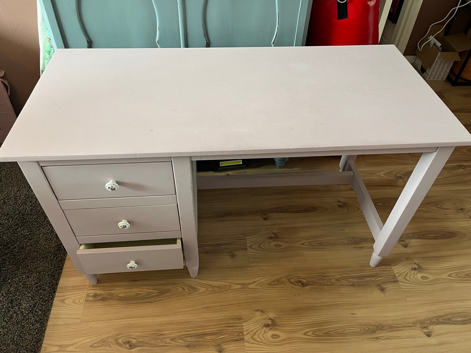 IKEA bureau met lades - Roze/Lila, Huis en Inrichting, Bureaus, Ophalen, Gebruikt, Roze, Kinderbureau