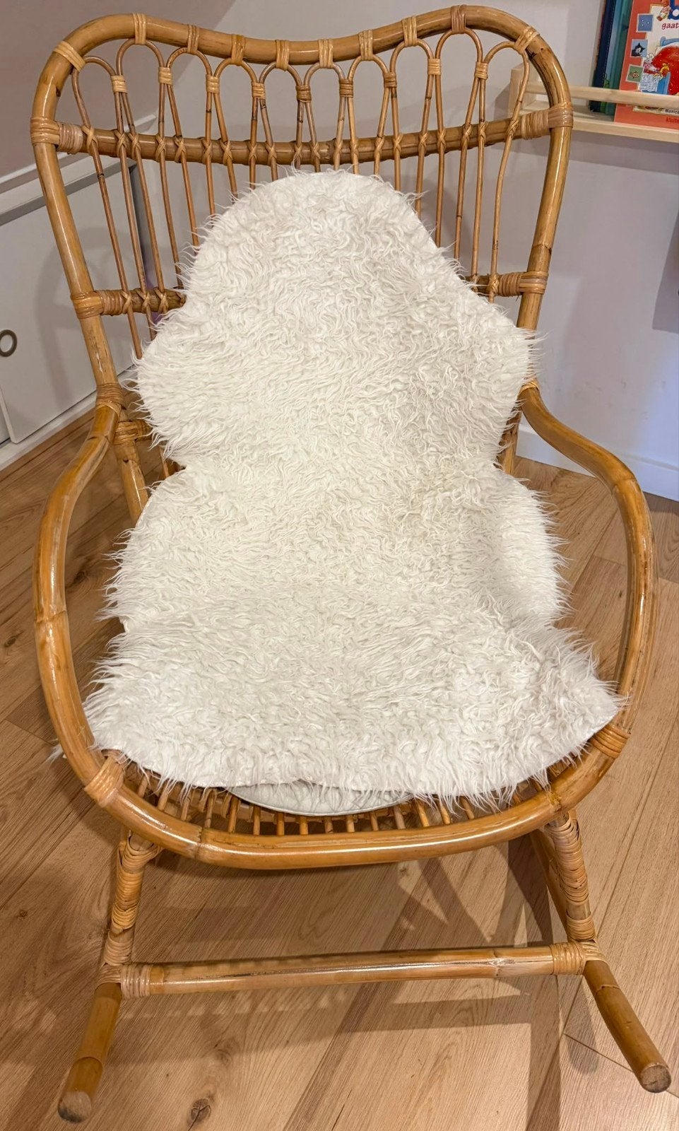 Rotan schommelstoel, Ophalen, Bruin, Riet of Rotan, Zo goed als nieuw