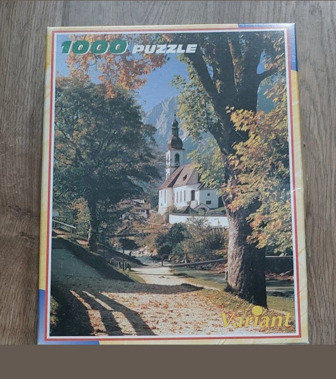 Variant 1000 stukjes puzzel met kerk en bergen, Ophalen of Verzenden, 500 t/m 1500 stukjes, Gebruikt, Legpuzzel