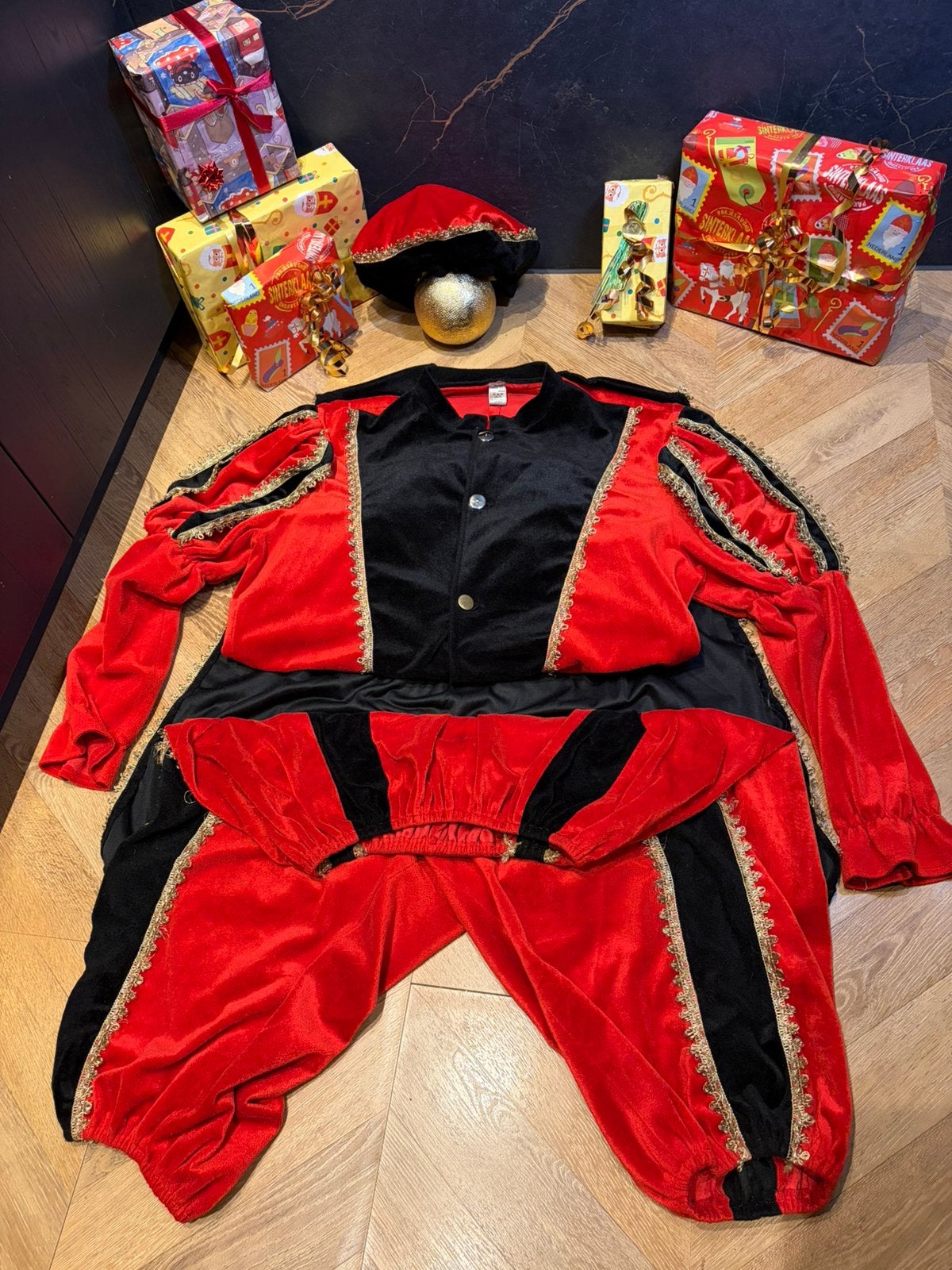 Pietenpak maat xxl luxe dikke stof sinterklaas set piet, Ophalen of Verzenden, Zo goed als nieuw, Overige maten
