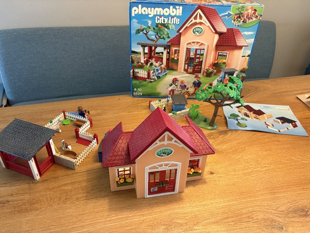 Playmobil City Life 5529 - Dierenarts Kliniek, Complete set, Ophalen of Verzenden, Zo goed als nieuw, City life