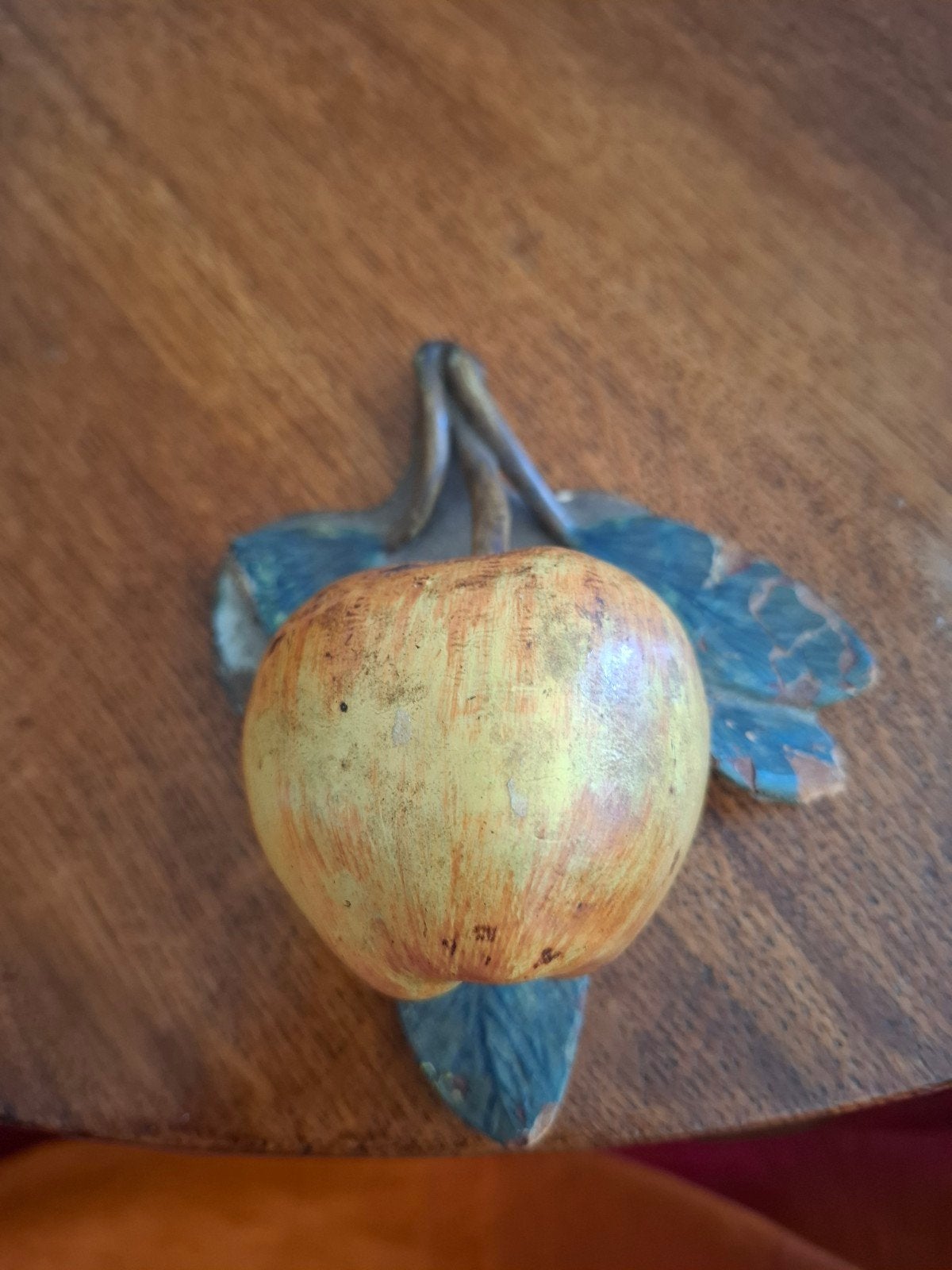 Decoratieve appel met bladeren - vintage, Antiek en Kunst, Ophalen