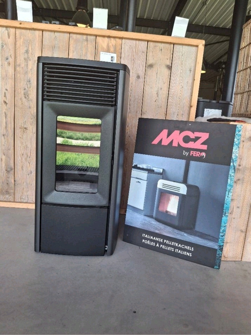Nieuwe MCZ Ego Air Up 8 M12 pelletkachel + gratris levering, Ophalen of Verzenden, Nieuw, Vrijstaande haard