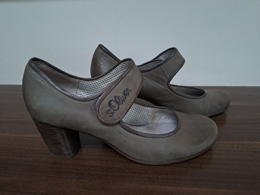 S. Oliver grijze schoenen met hakje, maat 40, Ophalen of Verzenden, Zo goed als nieuw, Grijs, S.Oliver