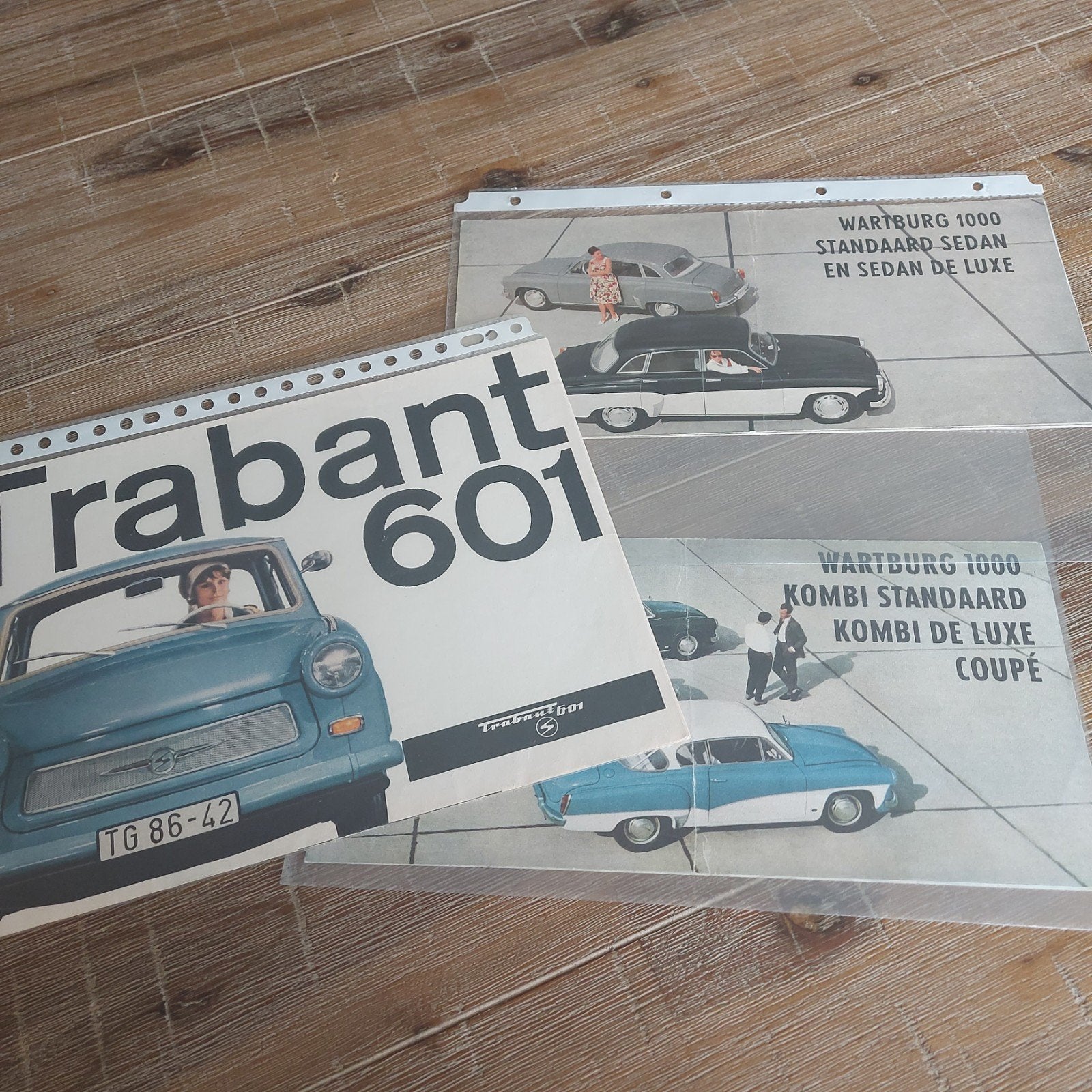 Trabant 601 & Wartburg 1000 folders - Oldtimer documentatie, Ophalen of Verzenden, Gelezen, Overige merken