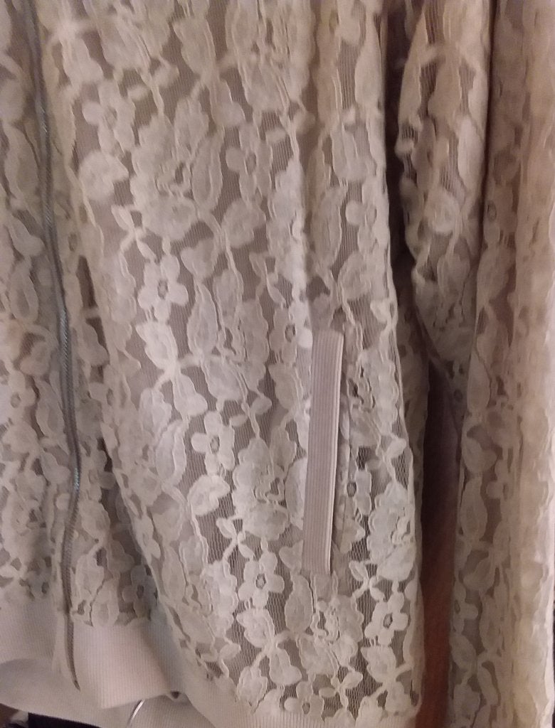 Mooi elegante Jasje/colbertje met rok merk La ligna xl, Kleding | Dames, Beige, Maat 46/48 (XL) of groter, Ophalen of Verzenden