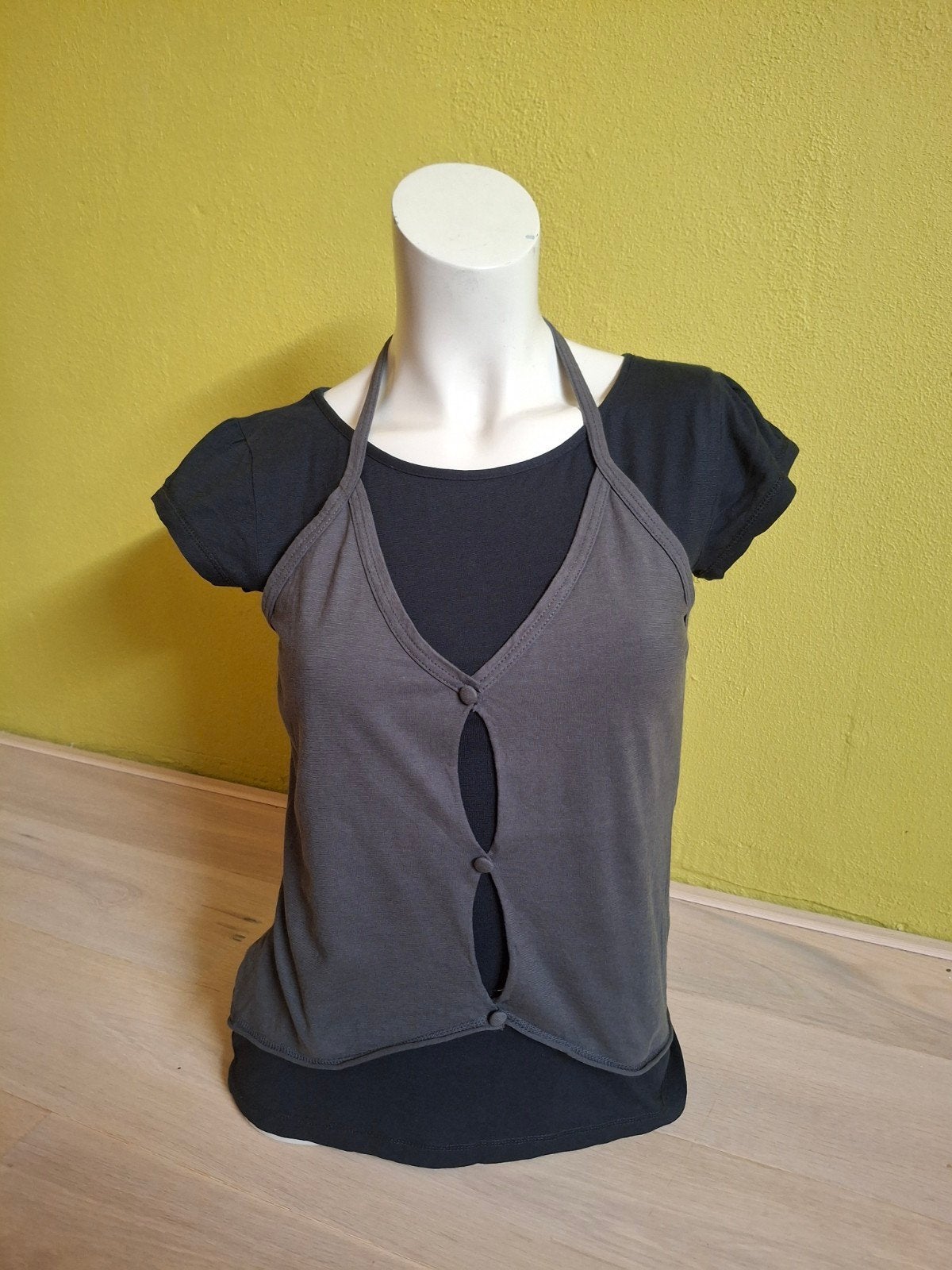 ONLY leuk shirt. Mt 36, Kleding | Dames, Tops, Verzenden, Zo goed als nieuw, Maat 36 (S), Korte mouw