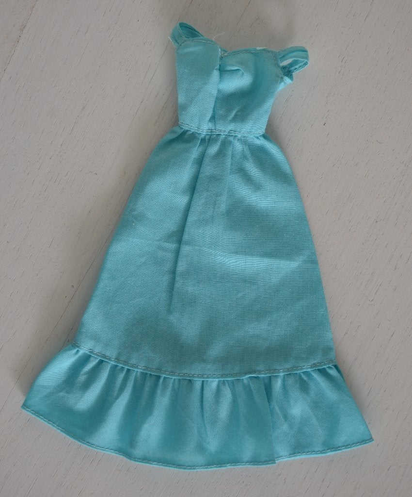 Barbie blauwe jurk Deluxe Quick Curl (Mattel, jaren 70), Ophalen of Verzenden, Zo goed als nieuw, Pop