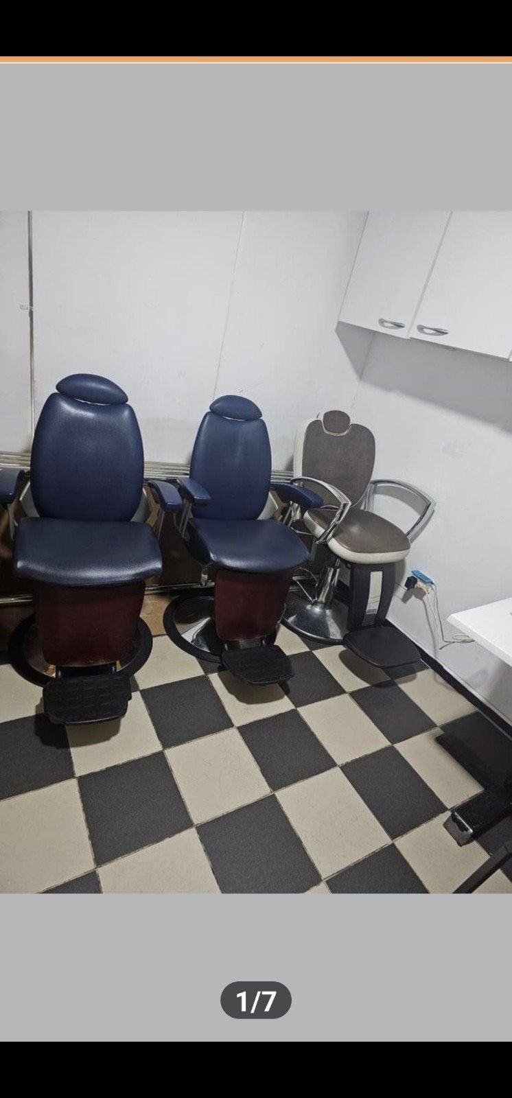 Goed onderhouden 3 Kapperstoelen + 4 spiegels, Ophalen, Gebruikt, Drie, Kappers