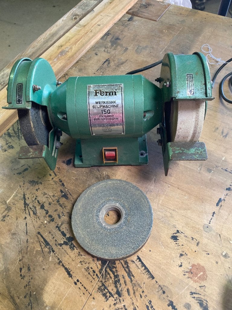 Ferm Werkbank Slijpmachine 150, Ophalen, Gebruikt, Minder dan 700 watt, Werkbankslijpmachine