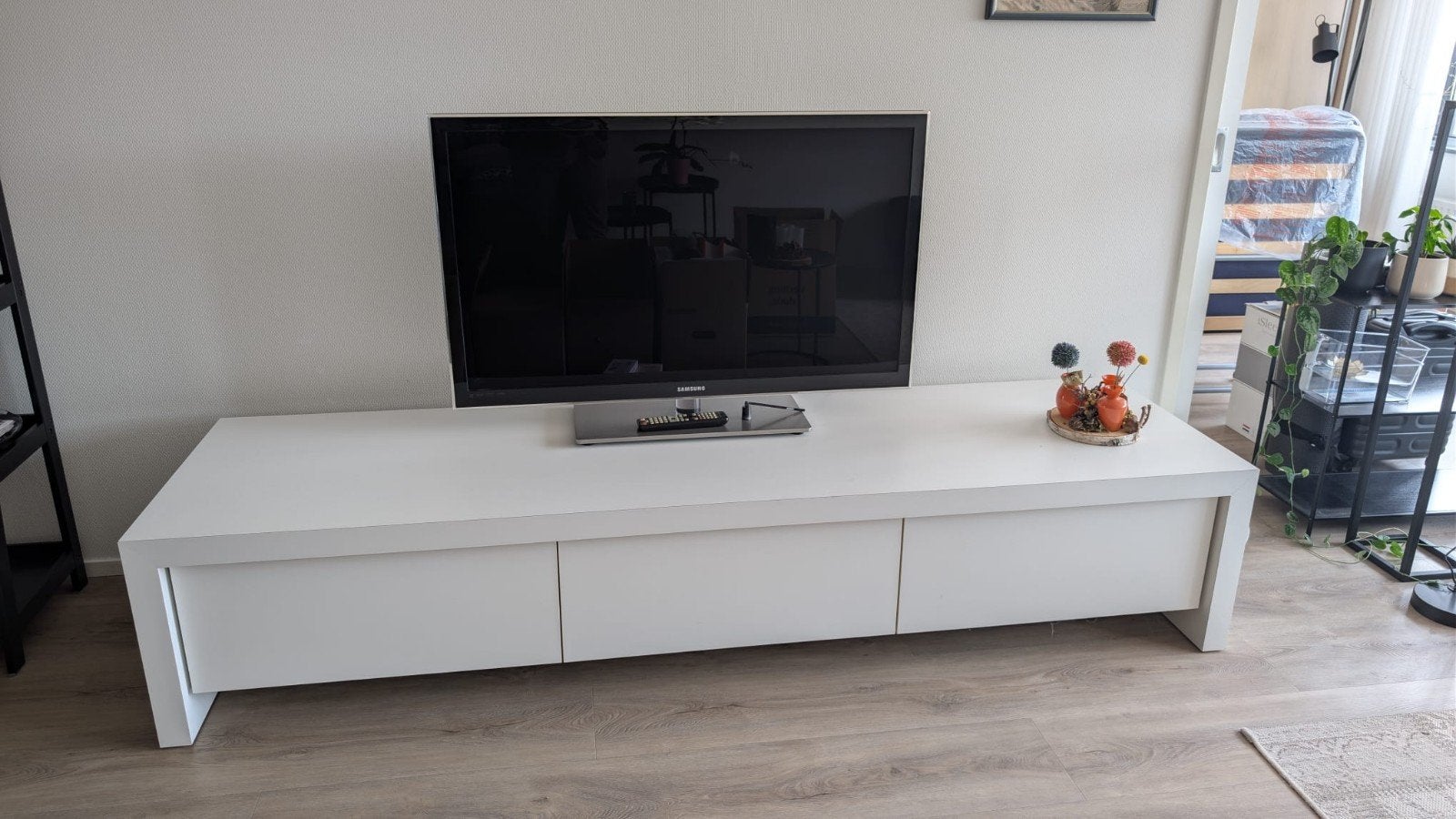 TV-MEUBEL 231x46hoog, met drie laden, Huis en Inrichting, Ophalen, Gebruikt, 25 tot 50 cm, Minder dan 100 cm