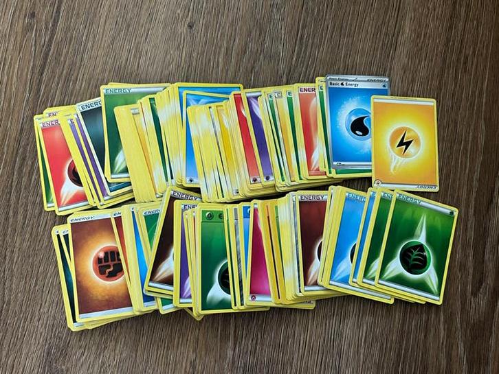 Pokémon energiekaarten, Ophalen of Verzenden, Gebruikt, Meerdere kaarten