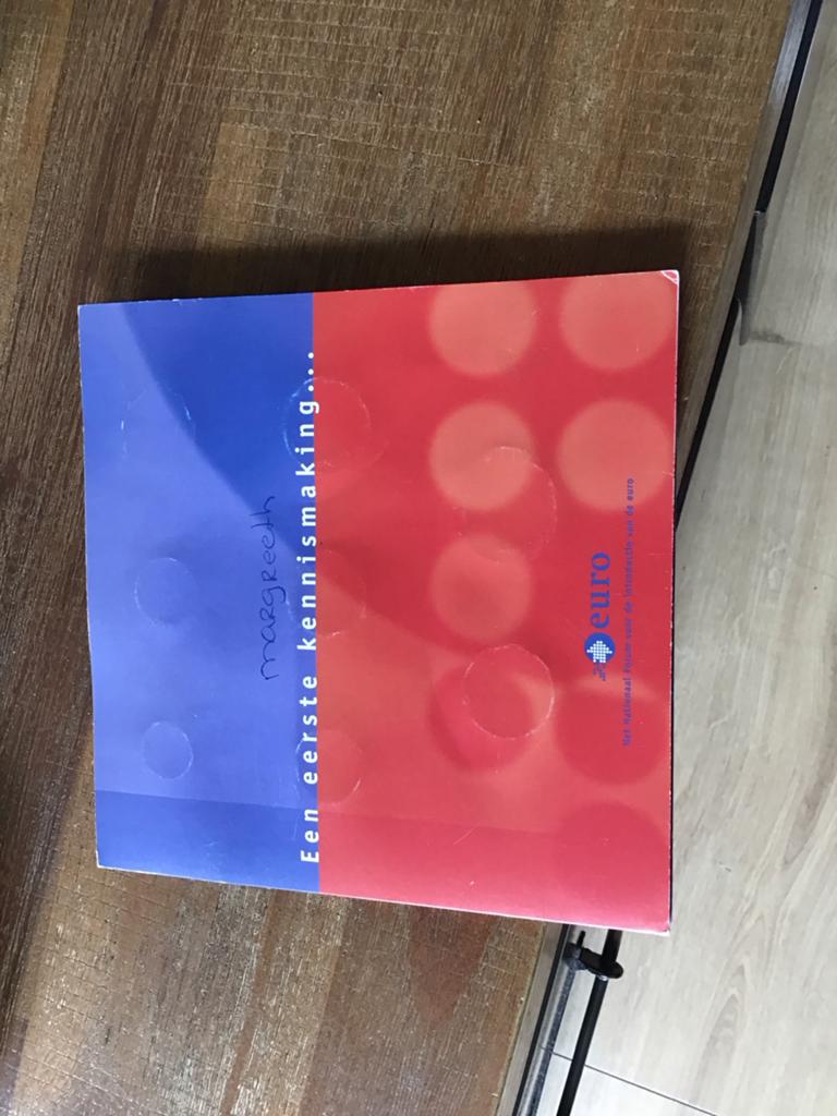 Euromunt set - Een eerste kennismaking, Boeken, Ophalen of Verzenden, Zo goed als nieuw