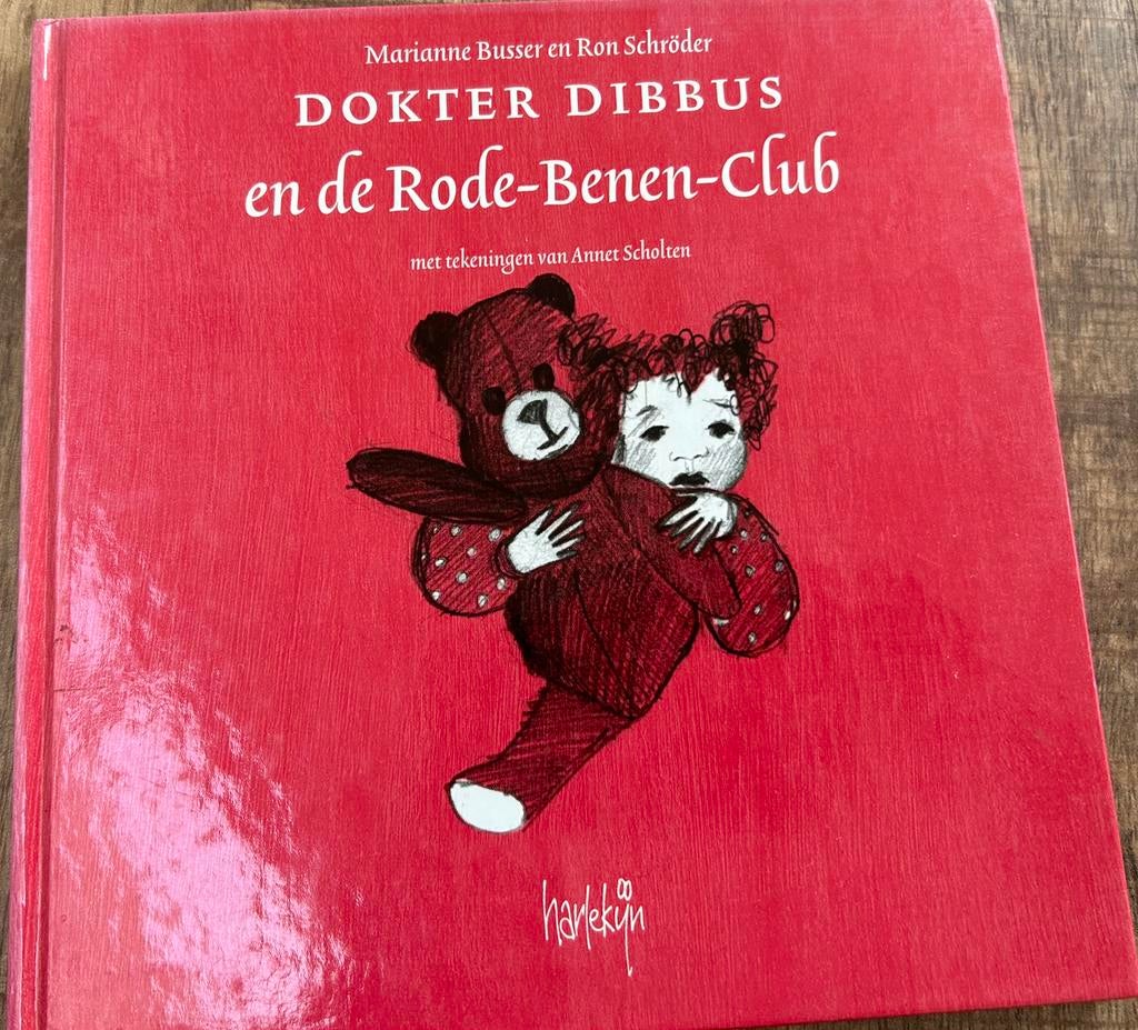 Dokter Dibbus en de Rode-Benen-Club - Marianne Busser, Ophalen of Verzenden, Zo goed als nieuw
