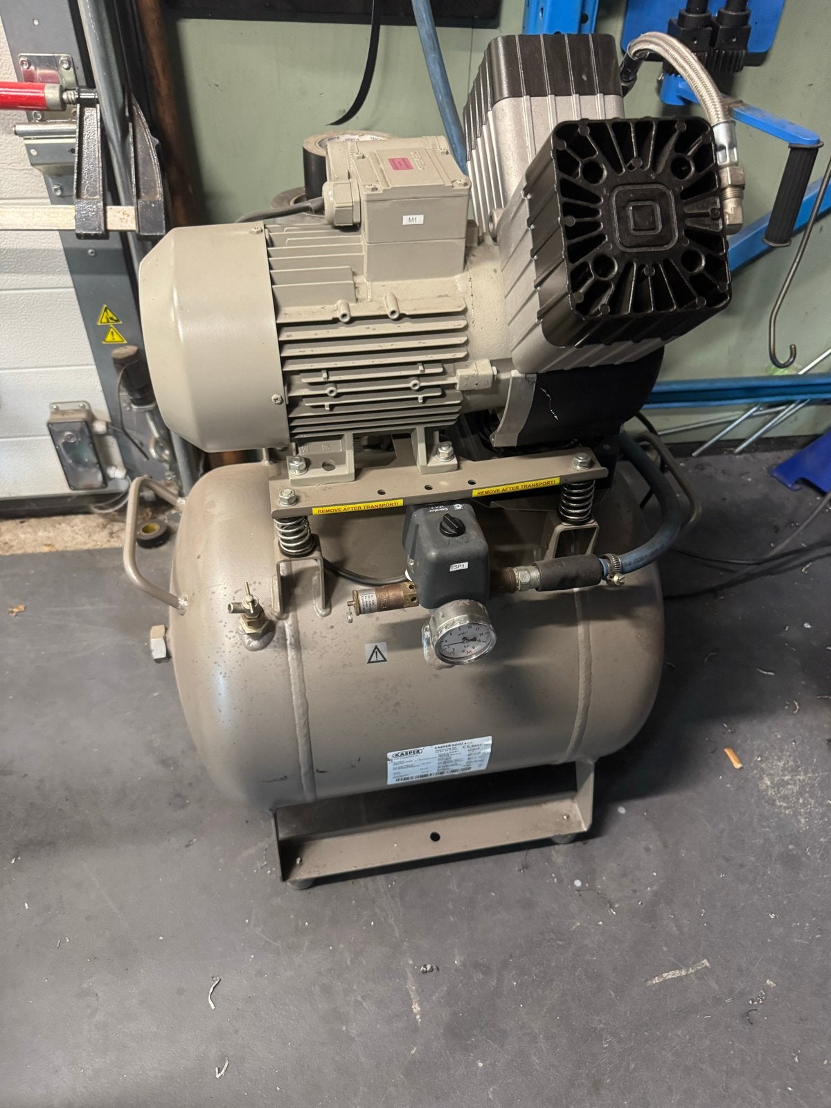 Ekom Monzun MD Super Stille Luchtcompressor, Doe-het-zelf en Verbouw, Compressors, Ophalen, Gebruikt, 10 bar of meer, Minder dan 200 liter/min