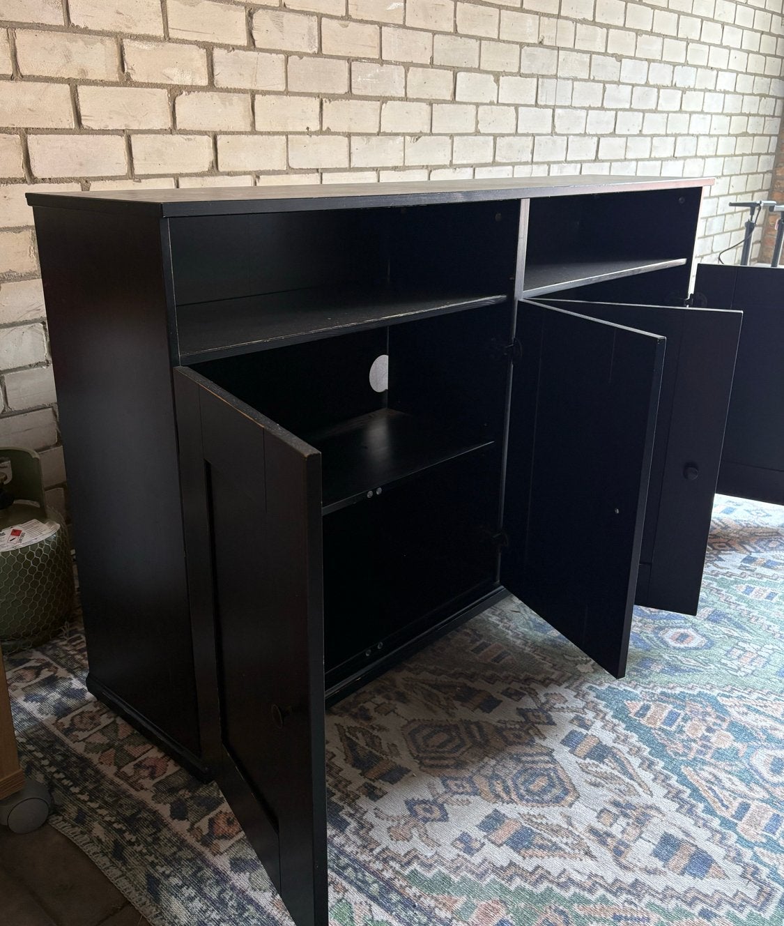 IKEA Hemnes TV-meubel zwart met 4 deuren, Ophalen, Gebruikt, 100 tot 150 cm, 25 tot 50 cm