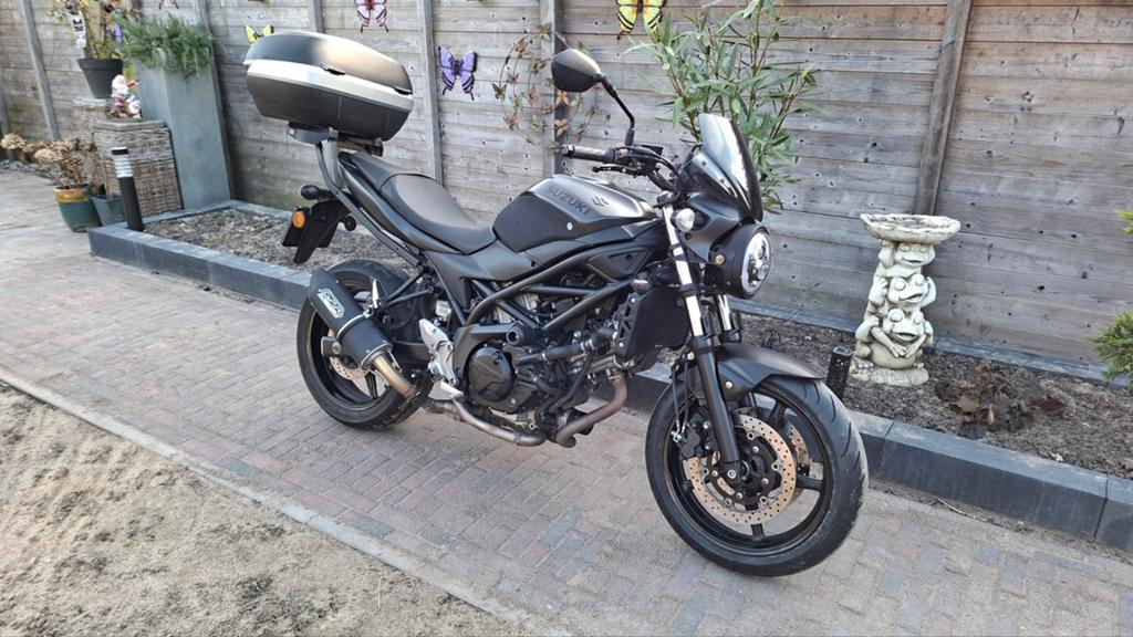 Suzuki SV 650A led topkoffer sv650 gladius naked
A2 vakantie, Motoren, 2 cilinders, Occasion, 649 cc, Particulier