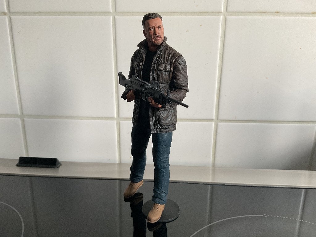 Neca dark faith T-800 Carl, Ophalen