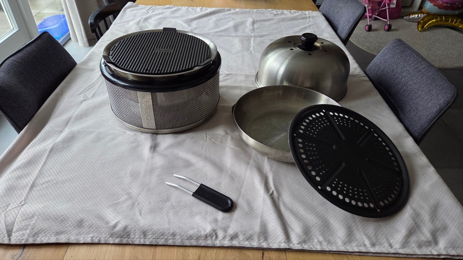 Cobb Premier compleet met accessoires + Cobblestones, Ophalen, Gebruikt, Cobb
