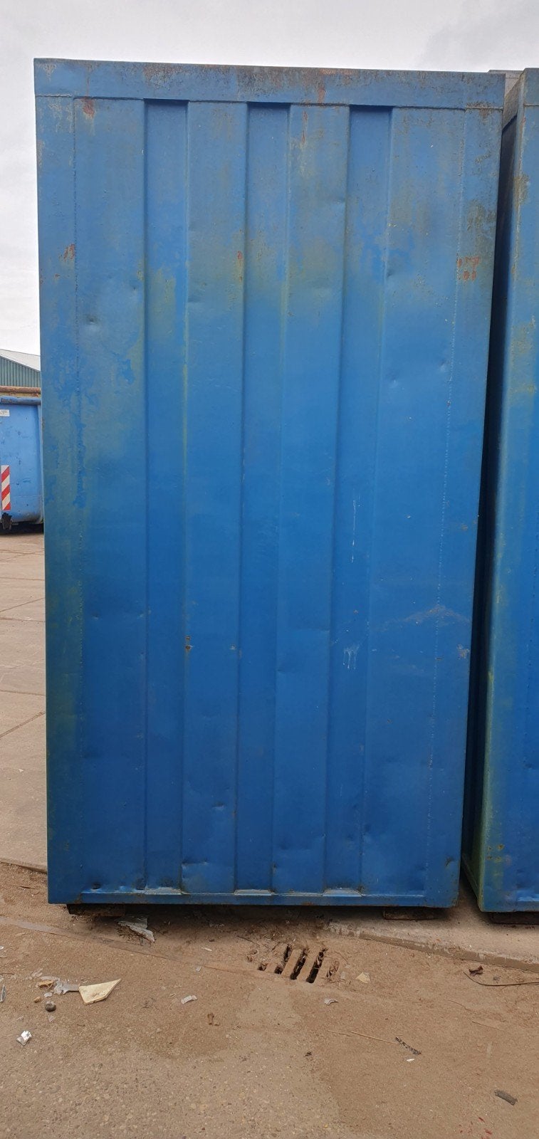 Stevige ijzeren container - Opslag en transport, Ophalen