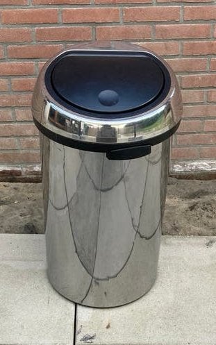 Rvs Brabantia prullenbak 40-50 liter, Huis en Inrichting, Woonaccessoires | Prullenbakken, Ophalen, Gebruikt, 50 tot 75 cm, 40 liter of meer