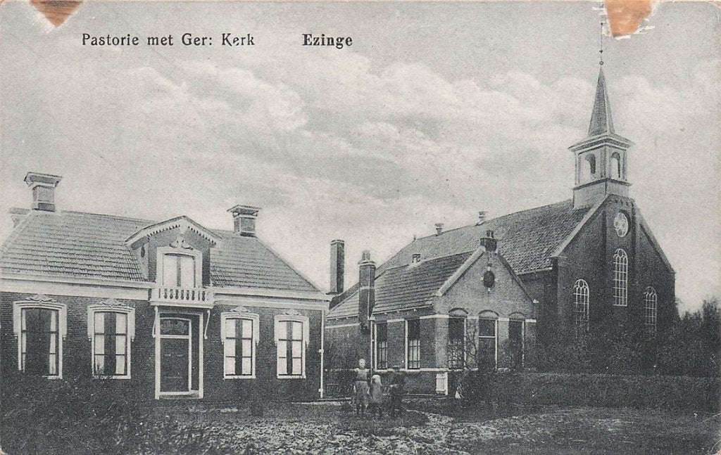 702-414-049 Pastorie Met Ger Kerk Ezinge, Verzamelen, Ansichtkaarten | Nederland, Verzenden, Voor 1920, Groningen