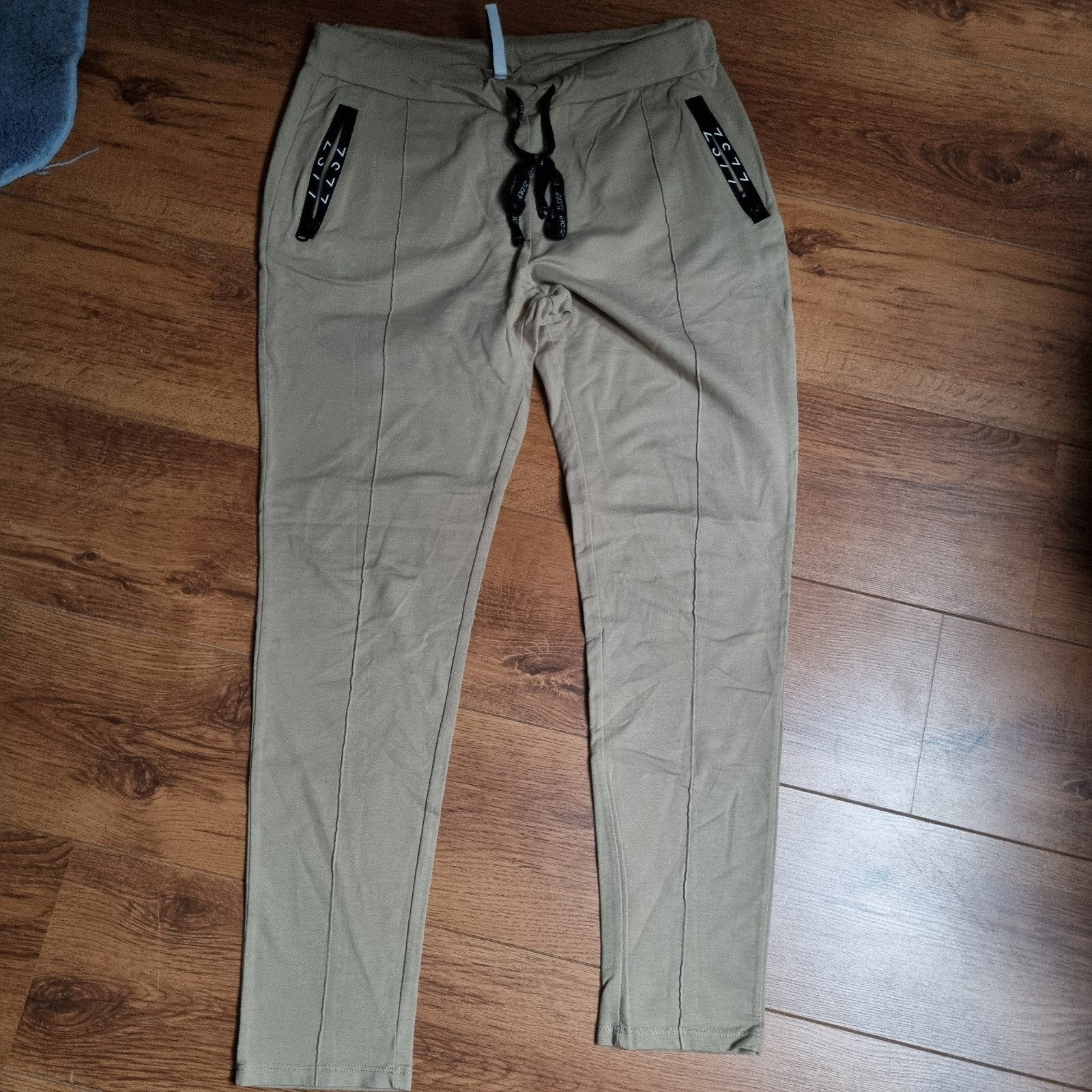 Zoso Beige Broek Maat 38/40, Maat 38/40 (M), Beige, Ophalen of Verzenden, Zo goed als nieuw