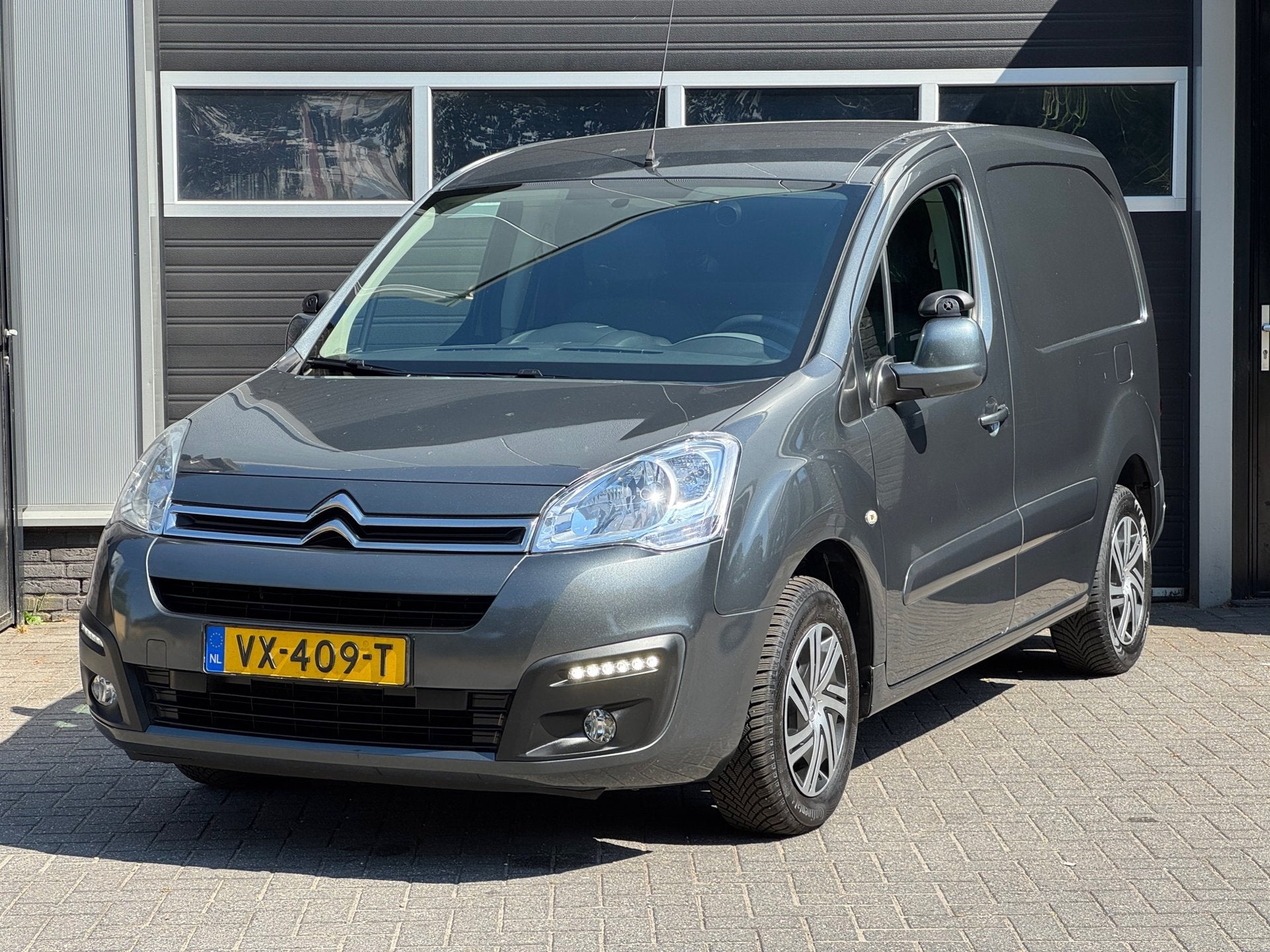 Citroen Berlingo 1.6 BlueHDI 100 Club S&S Airco, Cruise, PDC, Auto's, Voorwielaandrijving, Gebruikt, 4 cilinders, Citroën