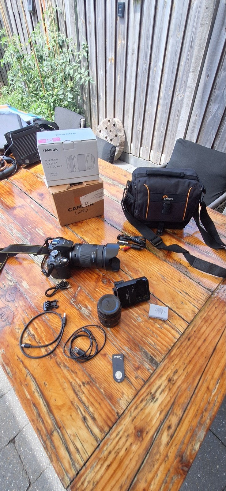 Nikon D5300 met Tamron 18-400mm en Nikon 18-55mm lens, Ophalen of Verzenden