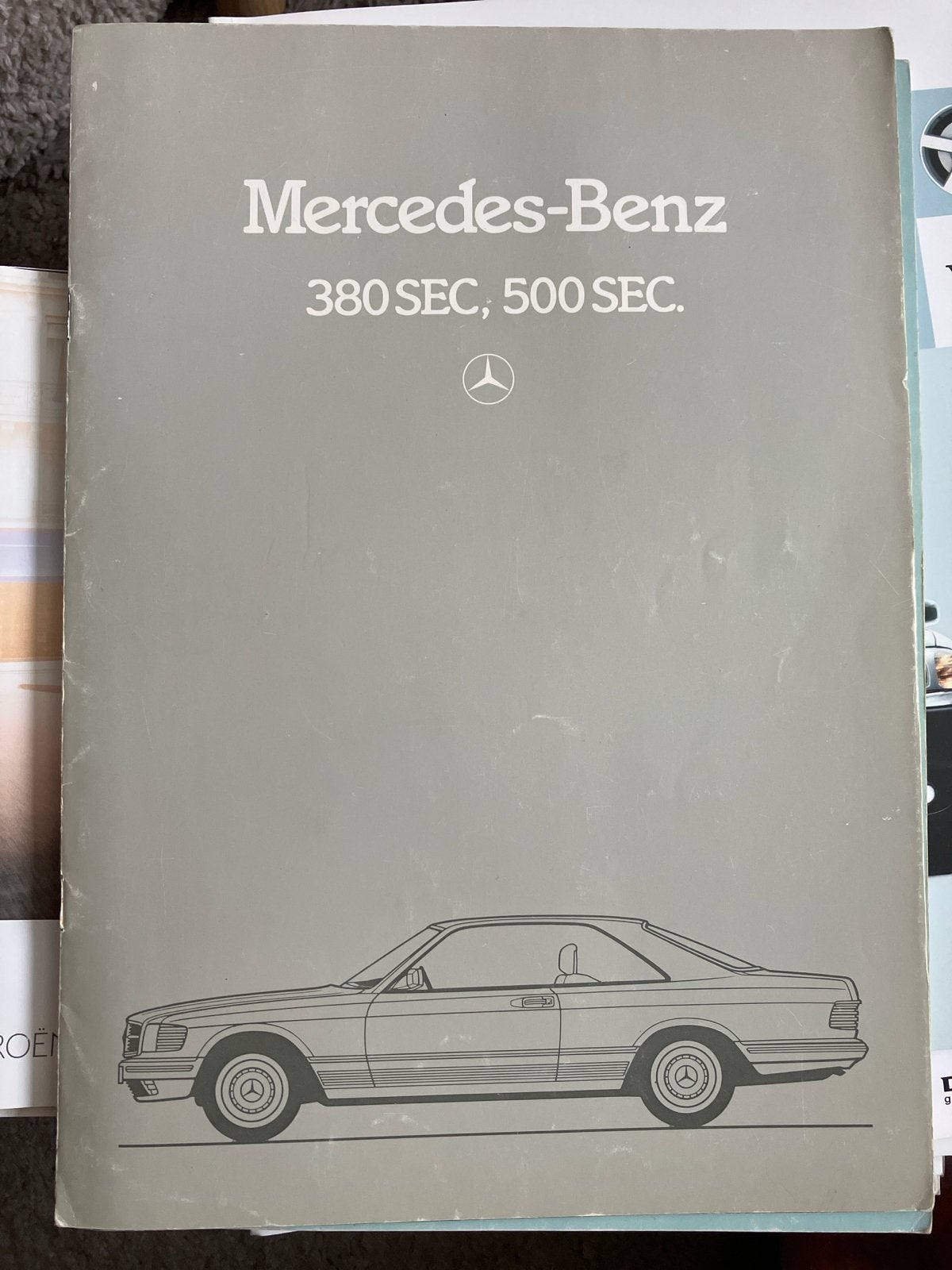 Mercedes-Benz 380 SEC, 500 SEC brochure, Ophalen of Verzenden, Gelezen, Mercedes