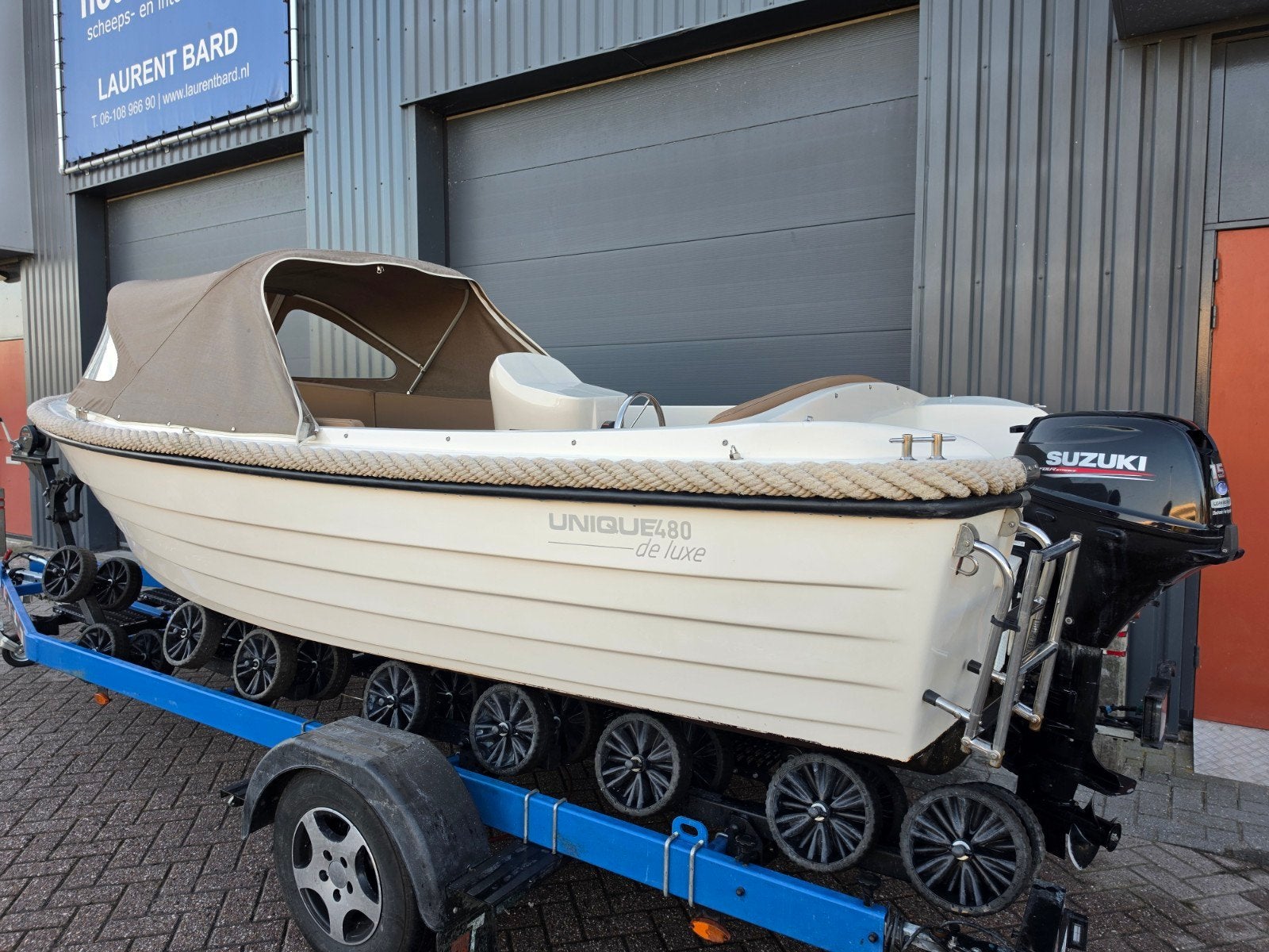 Prachtige Unique 480 Deluxe + Suzuki 15PK