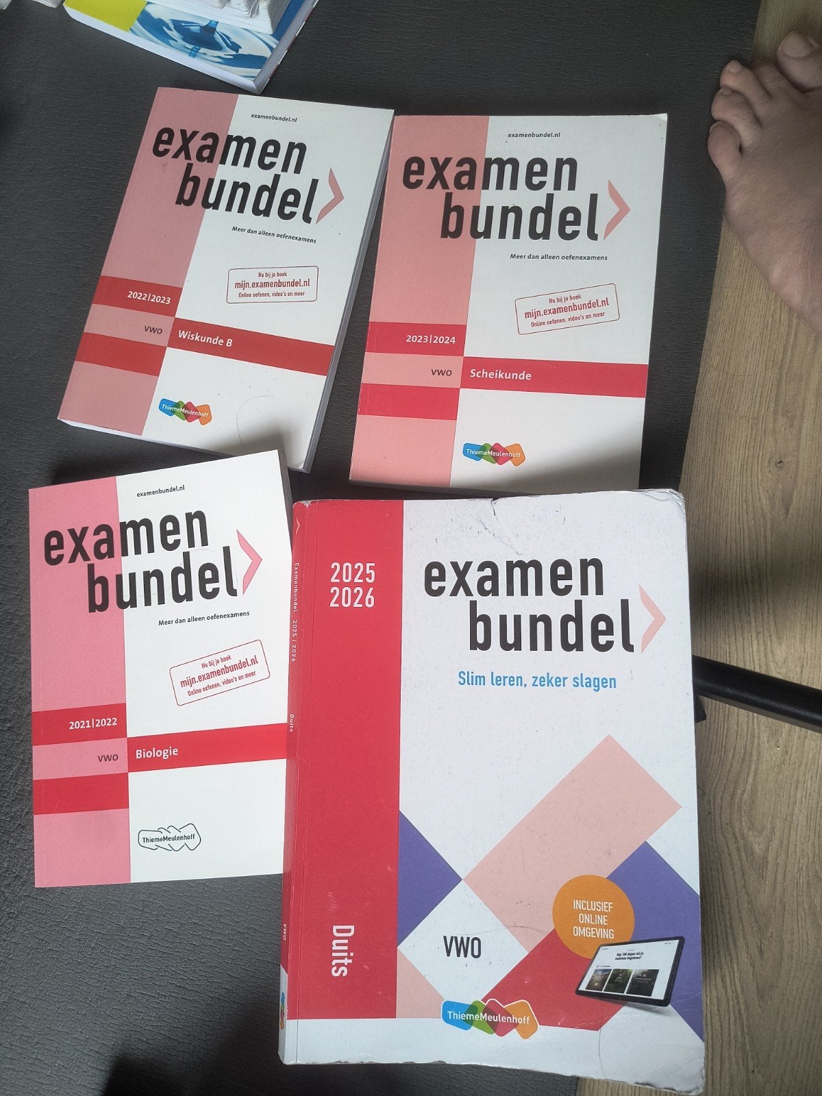 examenbundel biologie wiskunde B scheikunde en Duits, Boeken, Ophalen of Verzenden, Gelezen, VWO