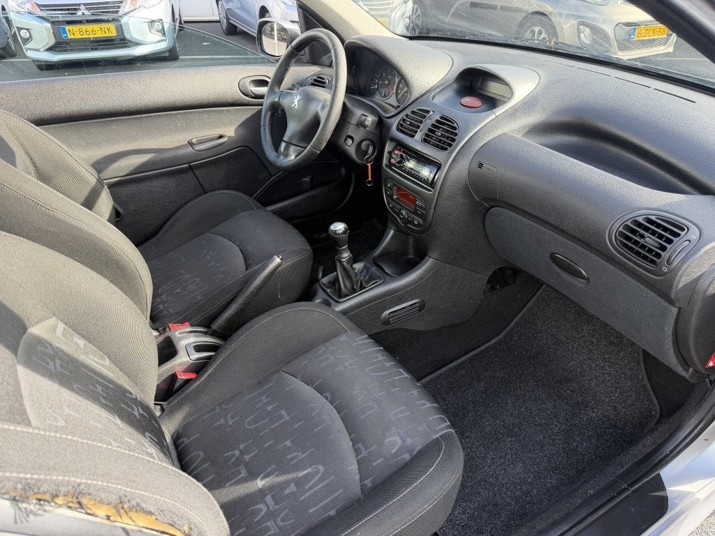 Peugeot 206 1.6-16V XS (bj 2001), foto 3