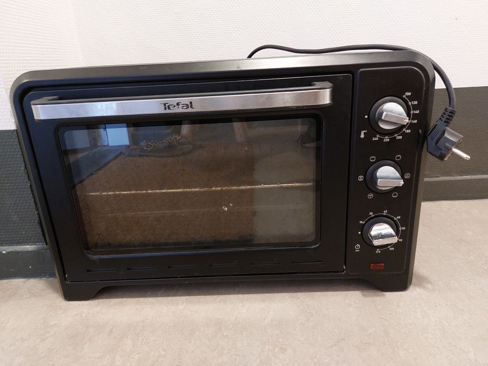Kleine Tefal oven - oud, gebruikt, maar werkt nog, Ophalen, Gebruikt, Minder dan 45 cm