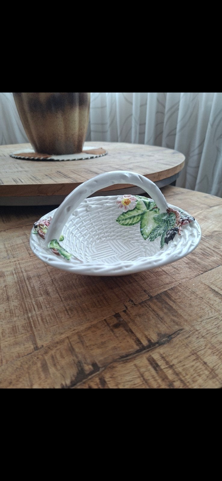 VINTAGE ITALIAANS KERAMIEK SCHAALTJE MANDJE MET DECORATIE, Ophalen