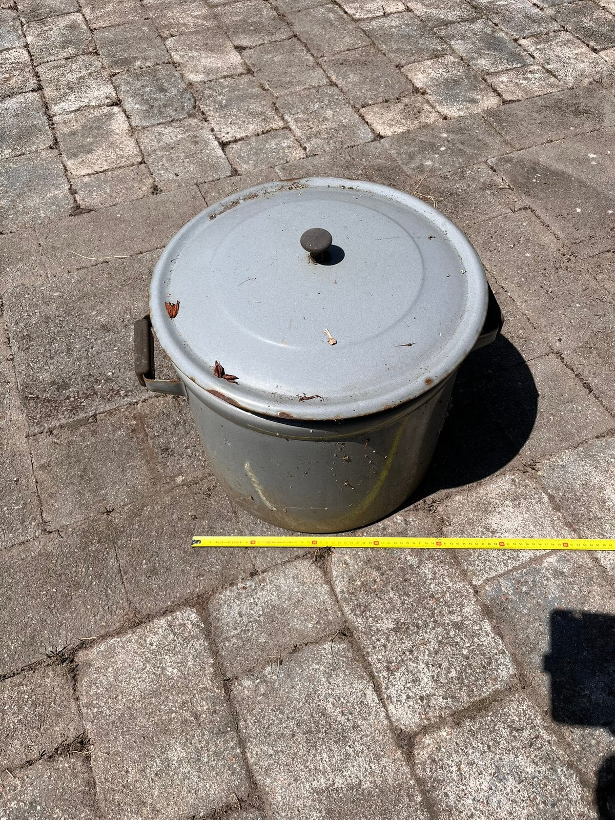 Ge-emailleerde pot/ton en drink-emmer  samen 15 euro, Tuin en Terras, Bloempotten, Ophalen, Rond, Zo goed als nieuw, Minder dan 40 cm