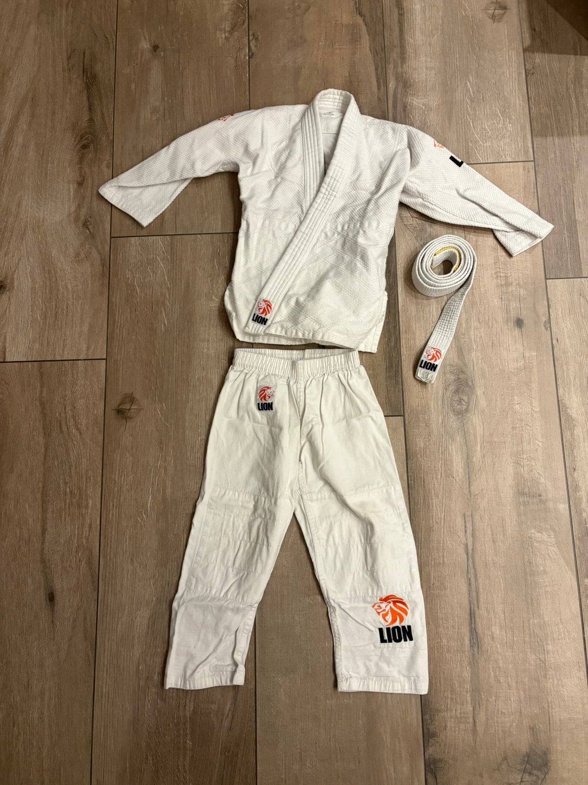 Judopak maat 120 merk Lion, Ophalen, Maat XS of kleiner, Judo, Vechtsportpak