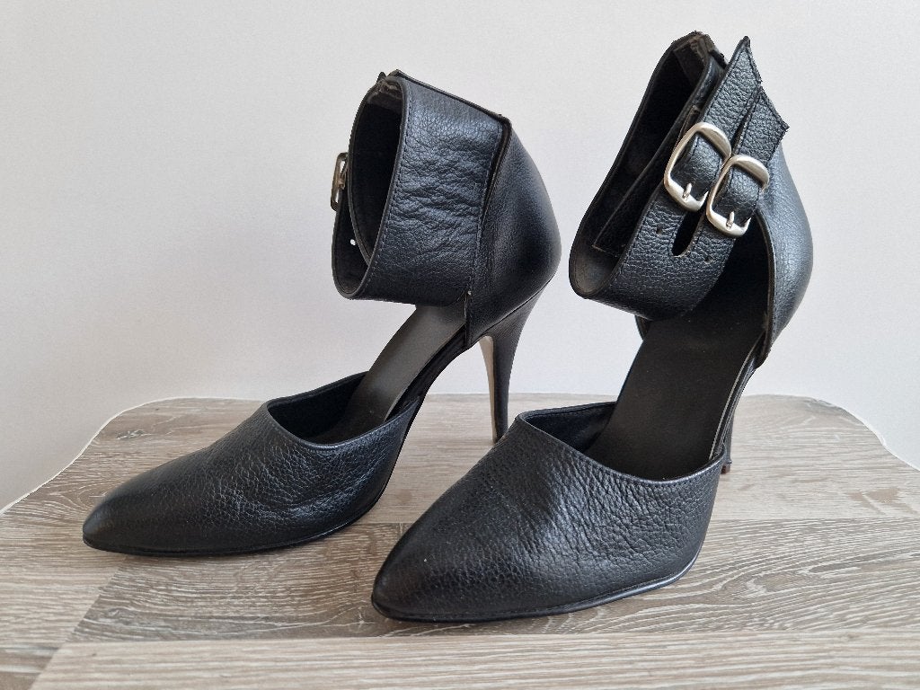 Sexy zwarte pumps met enkelband maat 38, Pumps, Zwart, Nieuw, Ophalen of Verzenden