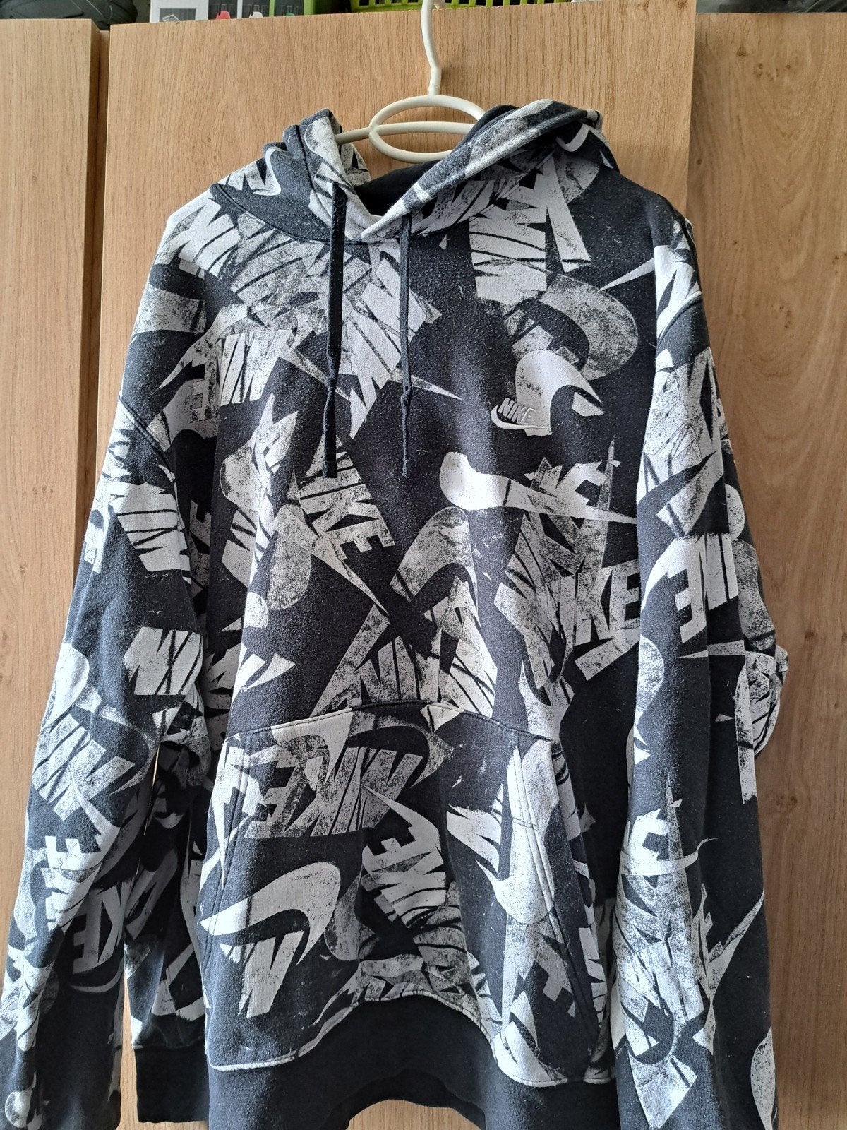Super mooie nike hoodie maat  xxl, Ophalen of Verzenden, Zo goed als nieuw, Overige maten, Overige kleuren
