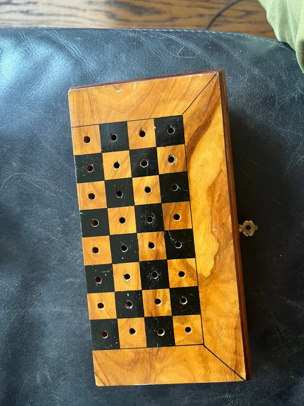 Reisschaakspel houten kistje, Ophalen of Verzenden, Zo goed als nieuw