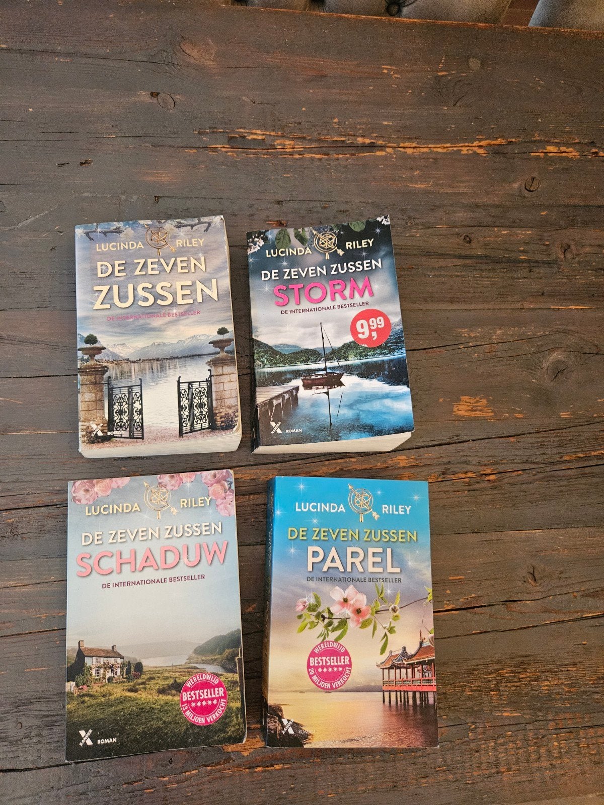 De Zeven Zussen serie - 4 delen van Lucinda Riley, Boeken, Ophalen of Verzenden, Gelezen, Lucinda Riley