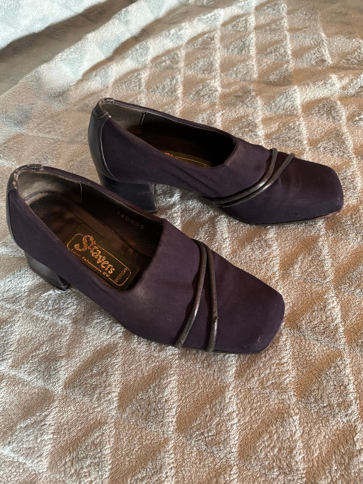Elegante donkerblauwe pumps van Stravers maat 34, Schoenen met lage hakken, Blauw, Ophalen of Verzenden, Gedragen